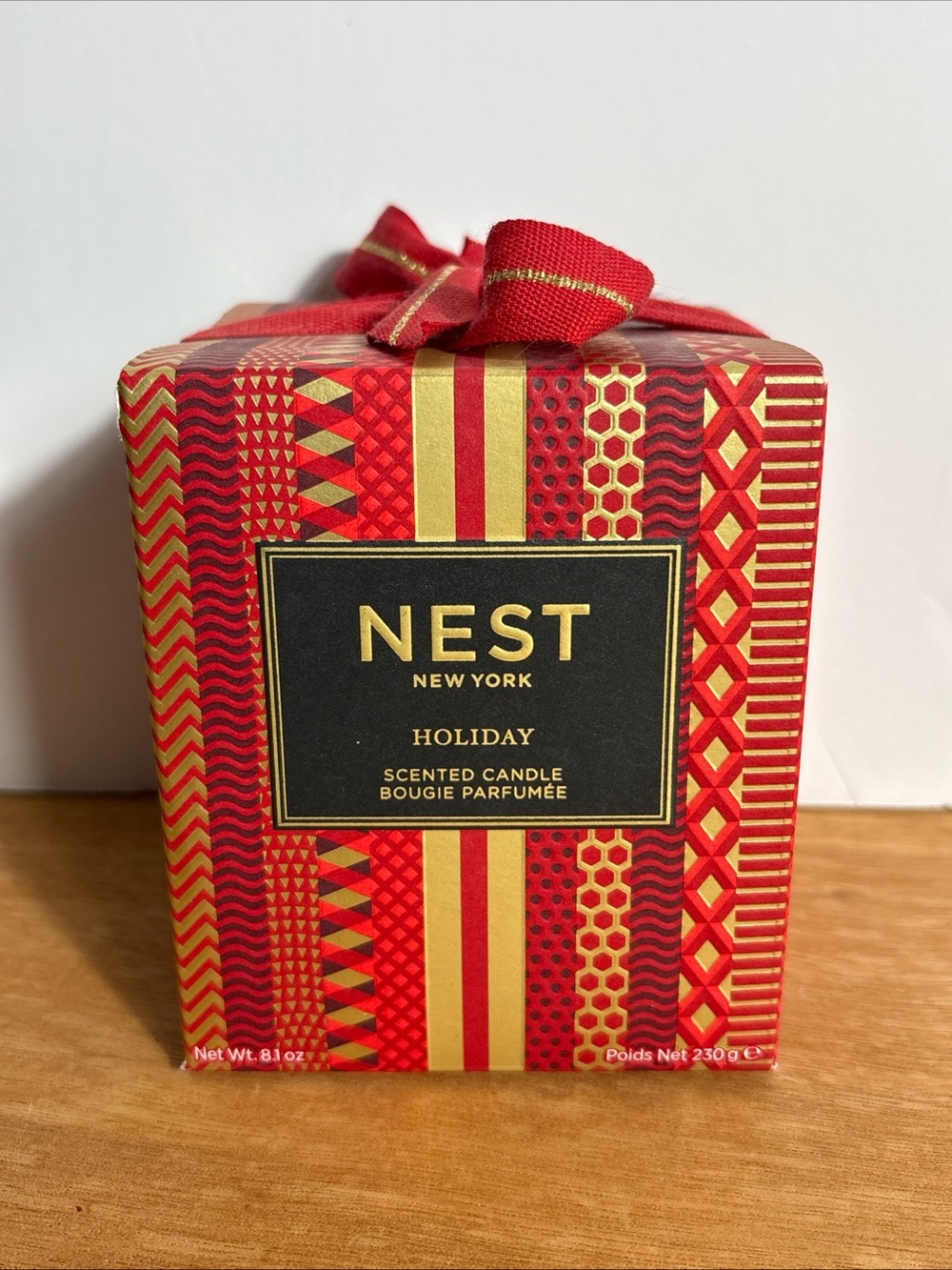 NEST Fragrances Candle Gift Box - Red & Gold
